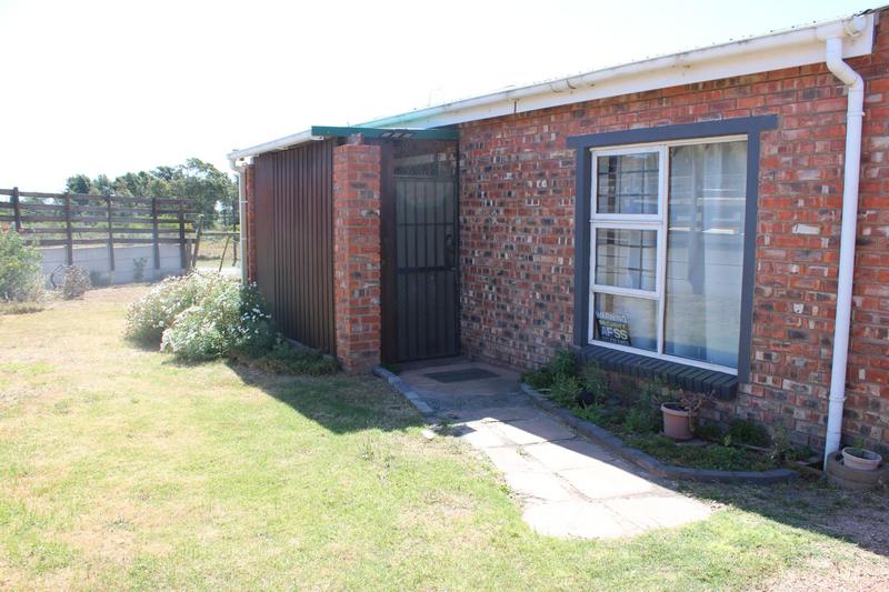2 Bedroom Property for Sale in Albertinia Western Cape